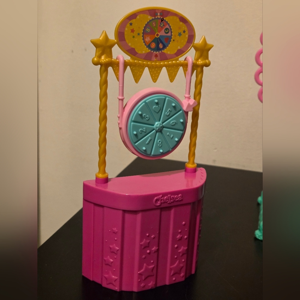 Chelsea Barbie Amusement Carniavl Park Playset with Pizza Chef Set - Picture 2 of 6